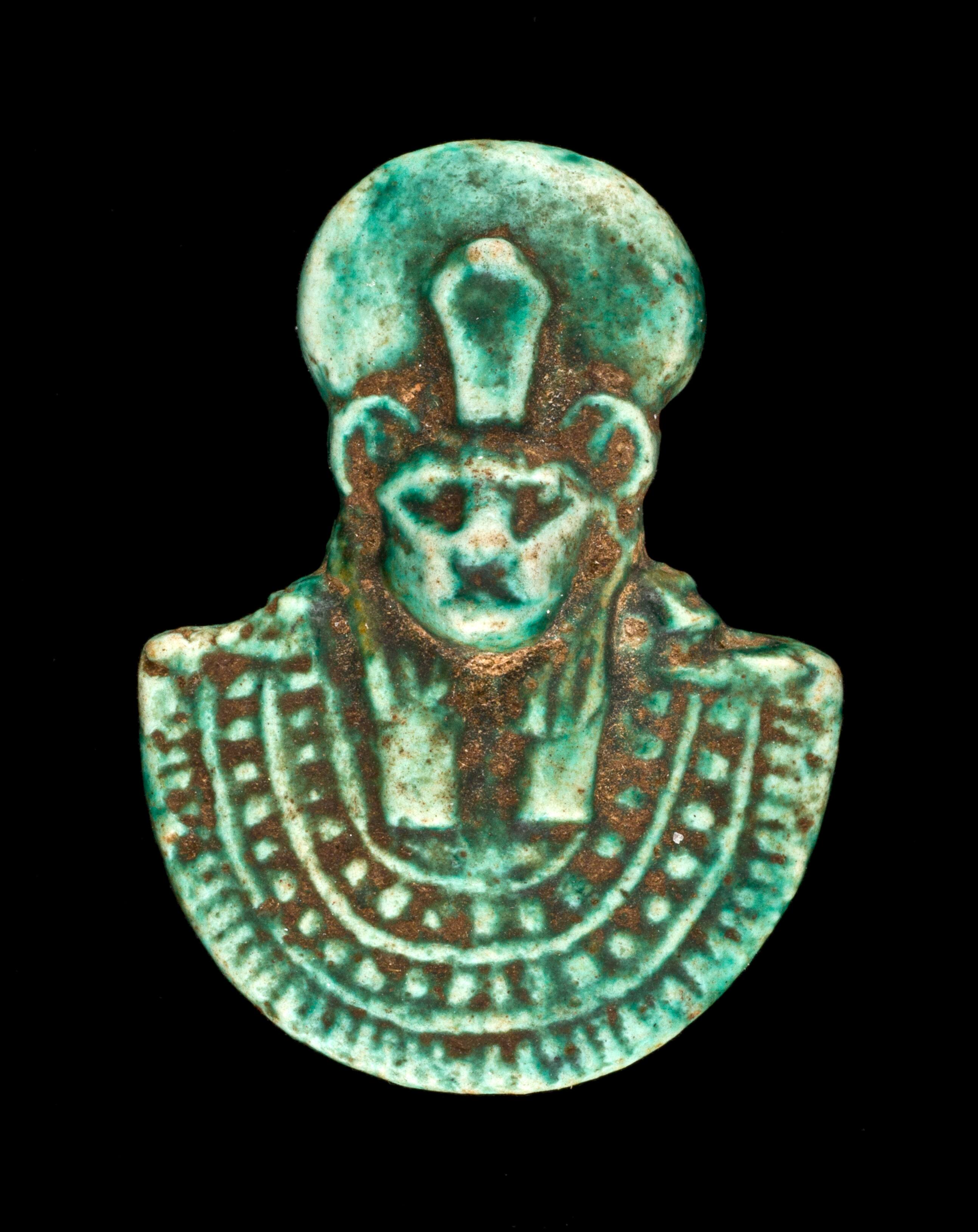 Faience Aegis